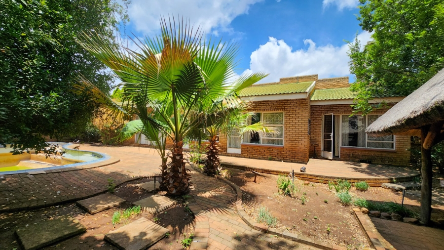 3 Bedroom Property for Sale in Stilfontein Ext 4 North West